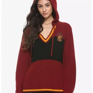 CLOSET CLOSING 4/28❗️ Harry Potter Gryffindor Hooded Sweater
